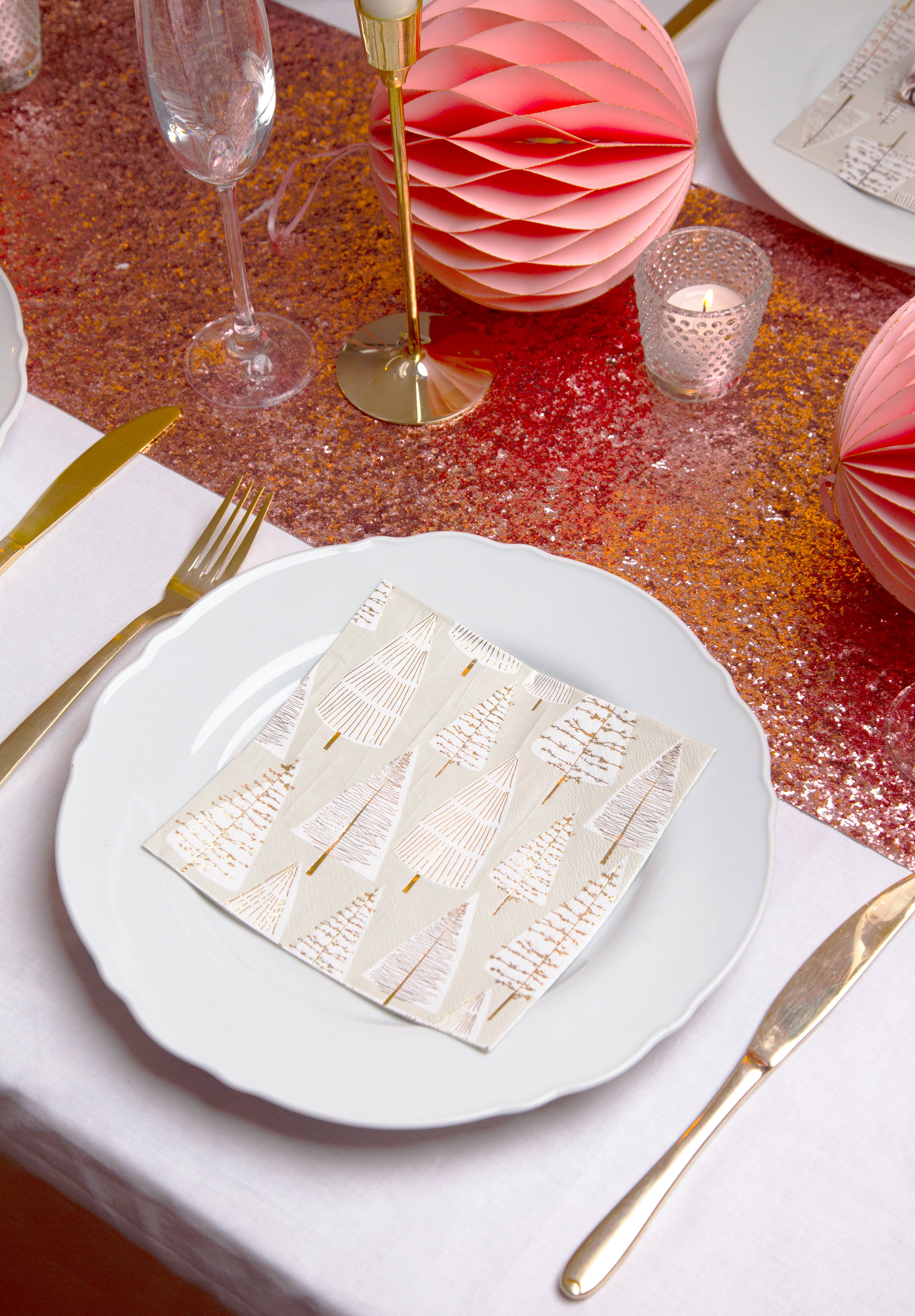 Talking Tables UK – wholesale Disposable napkin – Silver & Gold Eco Christmas Tree Napkins | 20 Pack |3