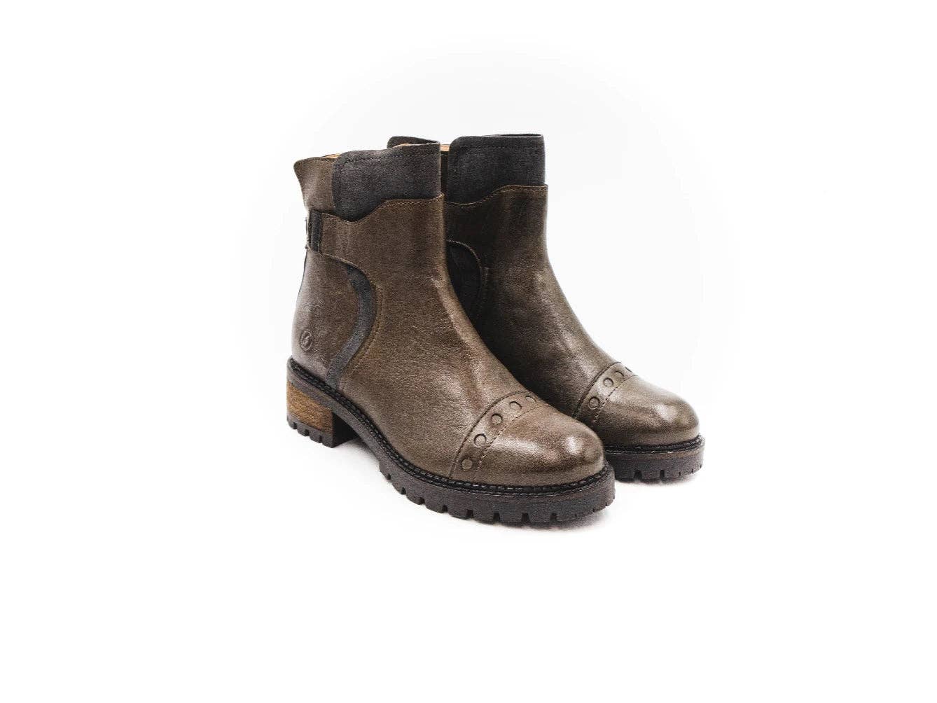 Casta - Wholesale Chelsea Boots - Women's - Moov6