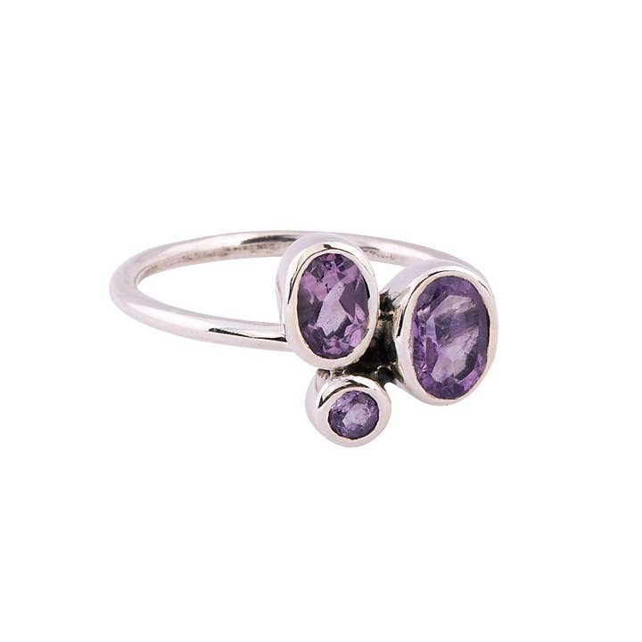 Benjamin International - Wholesale Multi-stone ring - 3 STONE STERLING SILVER RING