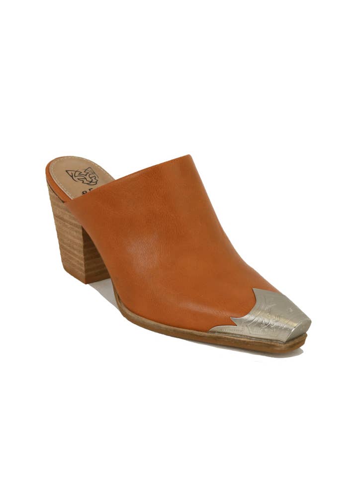 BEAST FASHION - Wholesale High heels – Women’s - DAKOTA-03 Western Metal-Toe Block Heel Mule1