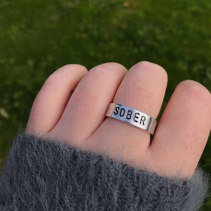 Black Tied – Anel de banda por atacado – Anel Sóbrio | Presente de Força para Recuperação de Sobriedade e Vício2