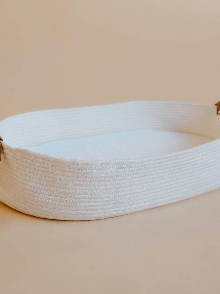 Panier à langer en corde blanche pour la vente par Toci Mom