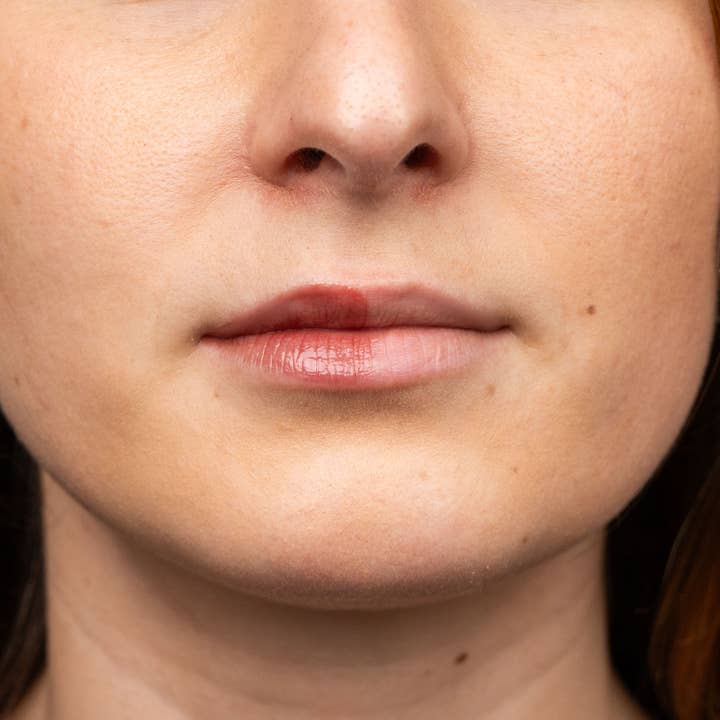 Trew Cosmetic - Wholesale Lip Balm - Tinted Lip Balm Blueberry Aroma 100% Natural & Vegan : Bulk1