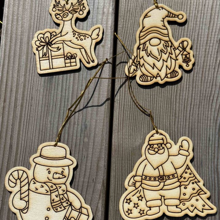 Julepynt i råt træ til at male for engroshandel hos Luldesign