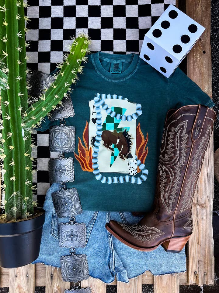 T-shirt graphique Dealer Inferno pour la vente par MAGNOLIA MILL