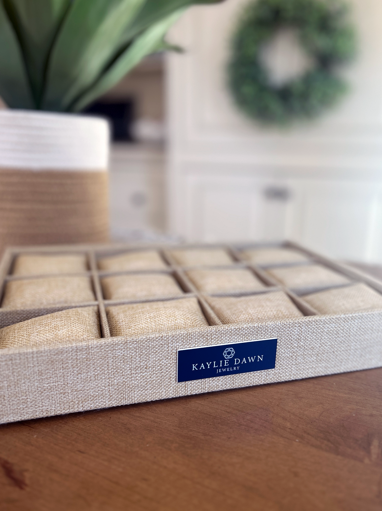 Kaylie Dawn Jewelry - Wholesale Jewelry Stand & Display - Jewelry Displays - Bracelet Bar or Grid - Linen Covered3