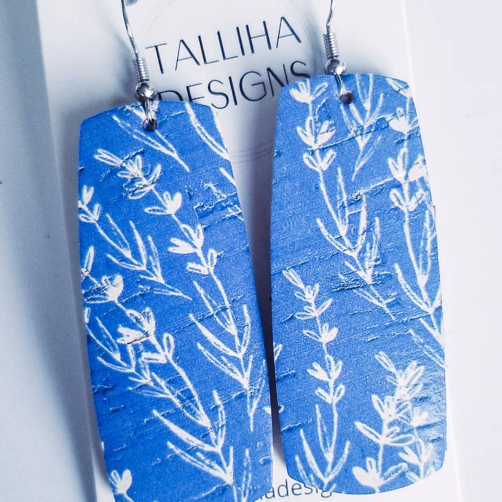 Talliha Designs - Venta al por mayor Pendientes colgantes - Pendientes colgantes con barra de cuero genuino de sauce azul1