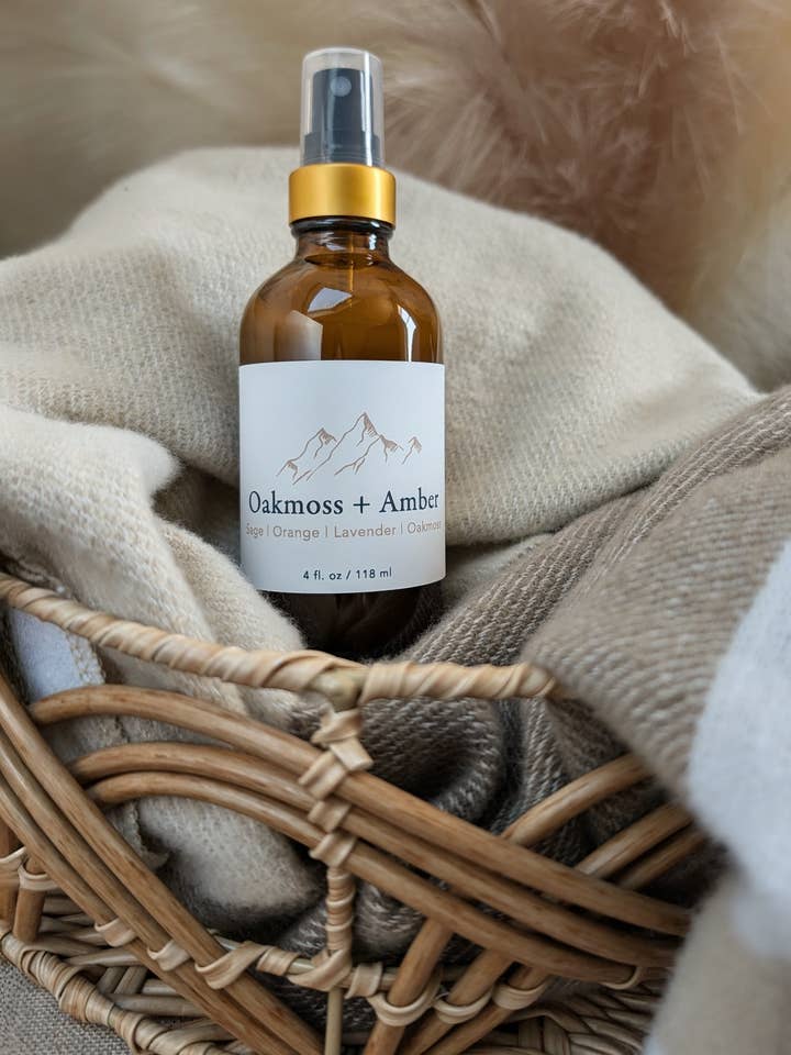 Oakmoss + Amber | Room + Linen Spray for wholesale by SummerCay Candle