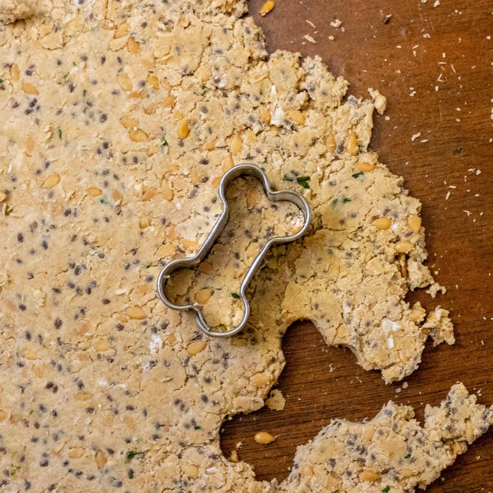 Scratch Treats - Wholesale Pet Treats - Dog - Bake-At-Home Dog Treat Kit - Peanut Butter - Makes 80 Treats3