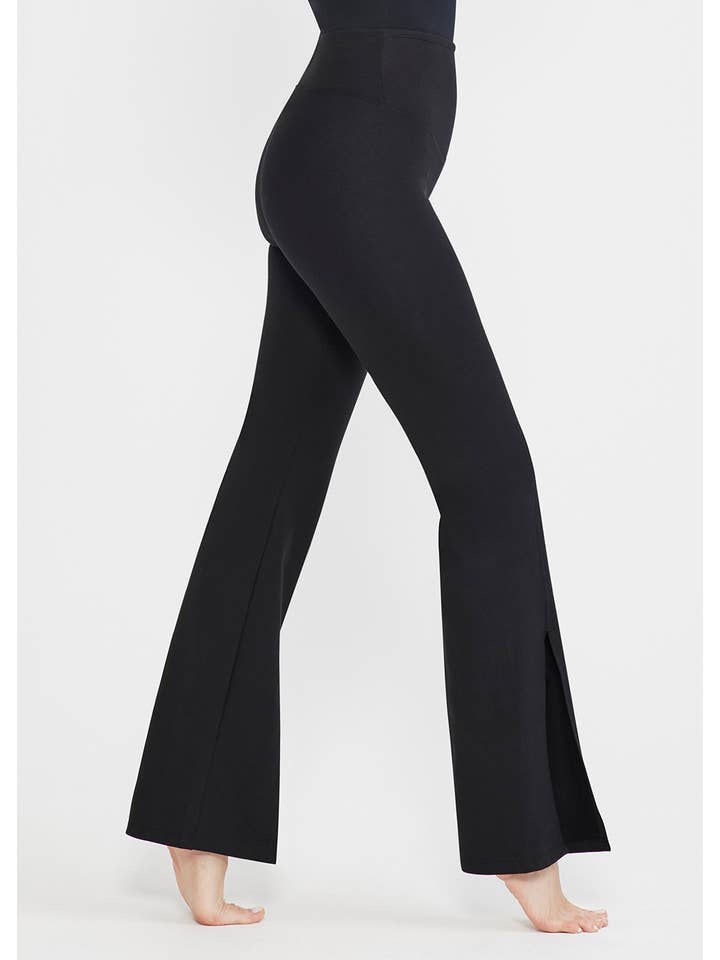 Yummie - Wholesale Fashion Leggings - Women's - Chrissy Split Bootcut Shaping Legging 360Sculpt - Plus Sizes