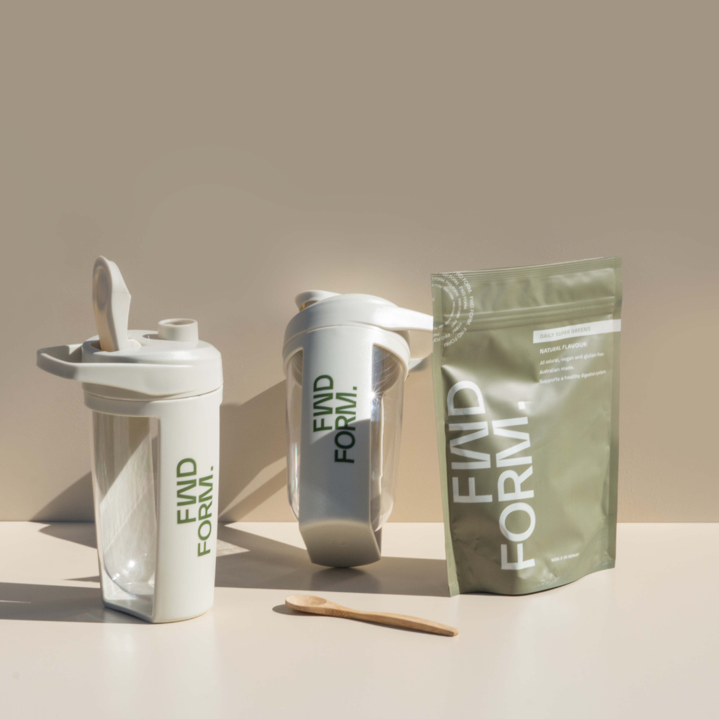 FWD FRM - Wholesale Drinking glass/cup - Curved Bottom Shaker1