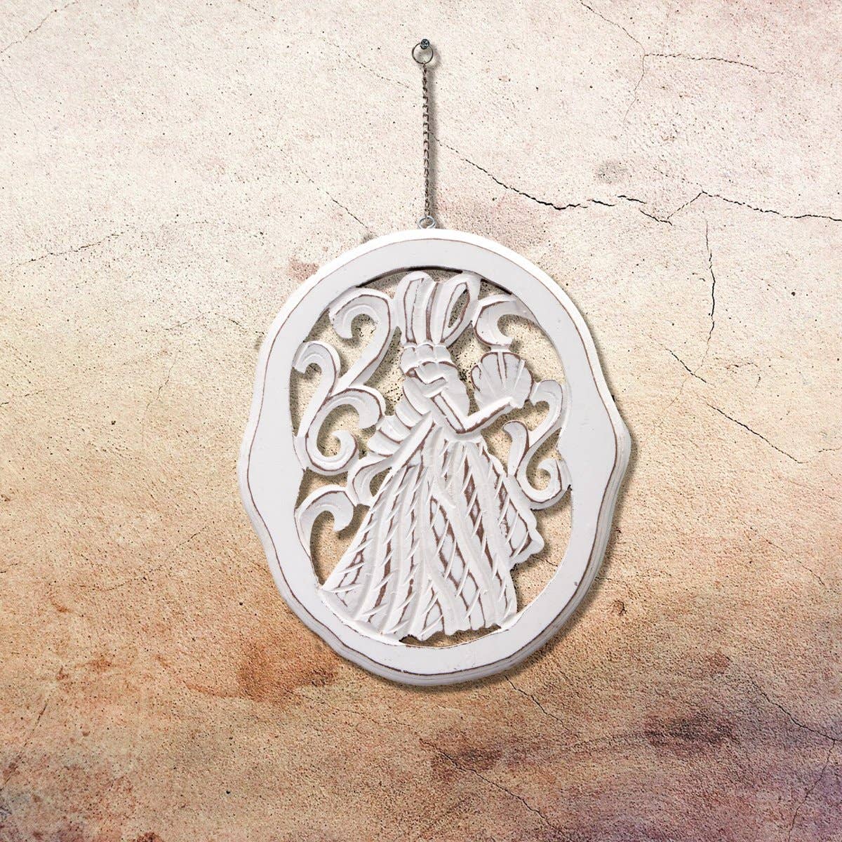 Antikas – wholesale Dimensionell/3D-väggkonst – Väggdekoration, liten kvinna i shabby chic | trä, vit | H 27 x B 17,5 cm0