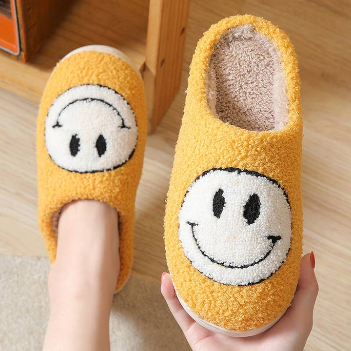 ACCITY - Wholesale Slippers - Women's - Cute Cartoon Smiling Face Fabric Slippers_CWSHS025418