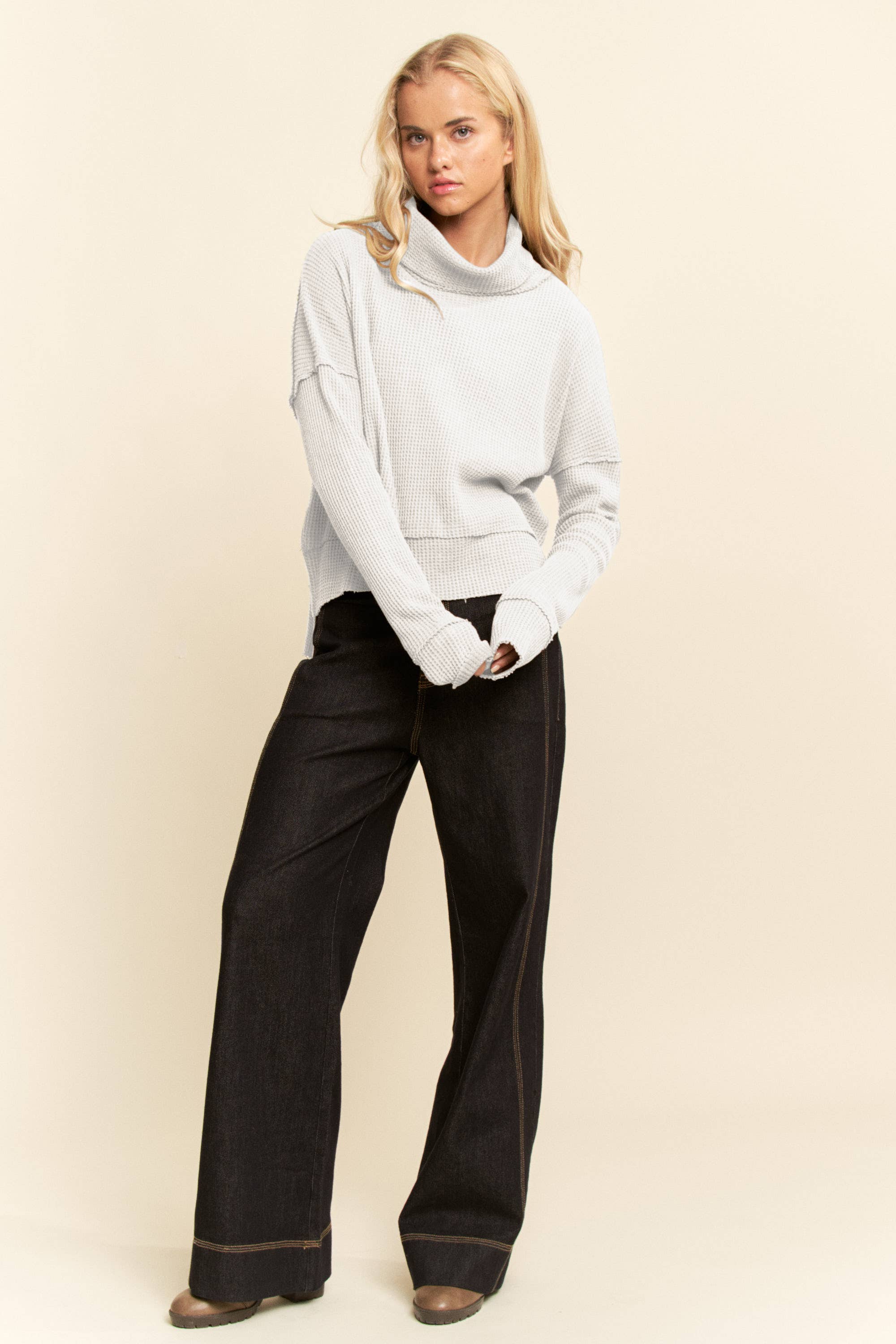 Davi & Dani - Wholesale Sweatshirt - Women's - TURTLE NECK SIDE SLIT SWEATSHIRTS5