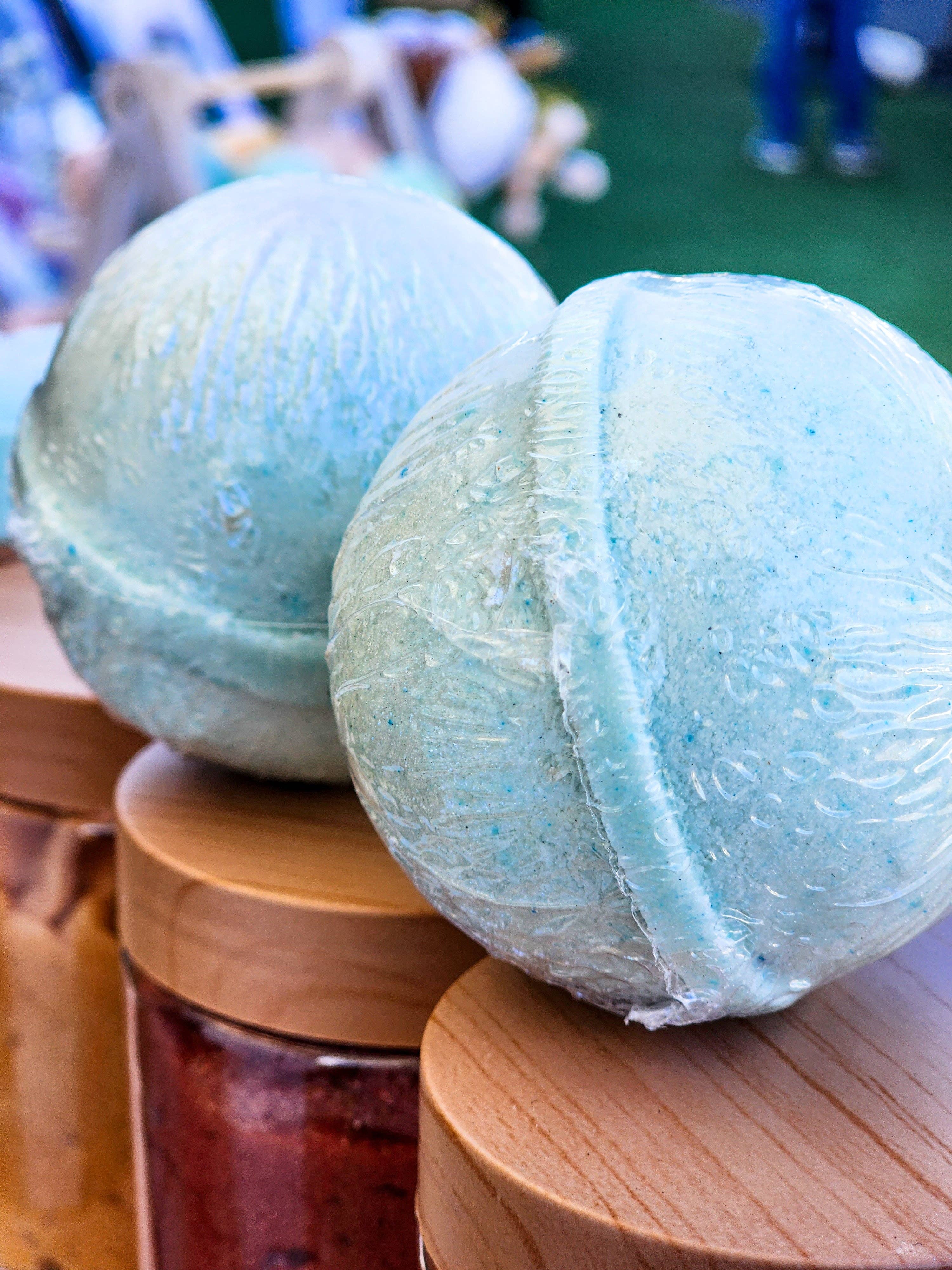 Live The Gem Collection - Wholesale Bath bomb/fizz - Frozen Snowflake Bath Bomb1