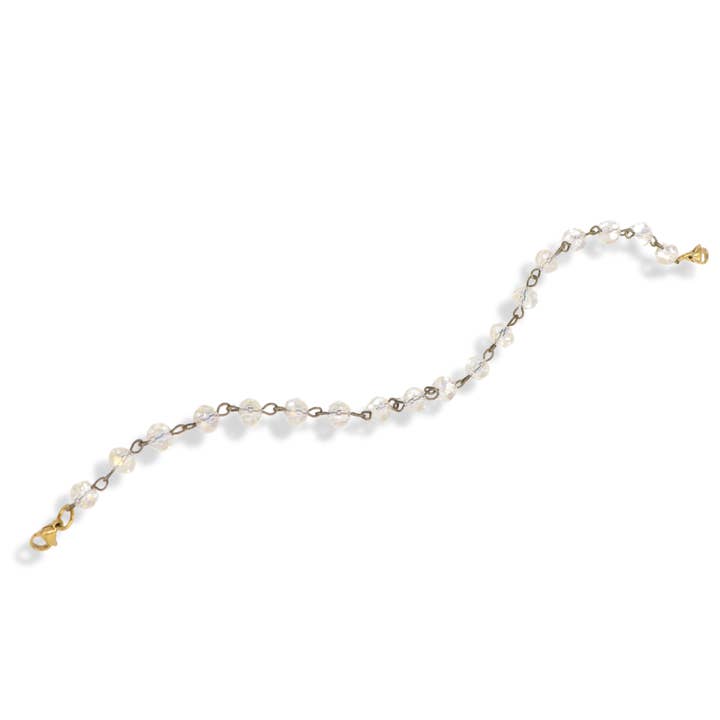 Cappellino Trucker Liza Chiaro con Catena per la vendita all'ingrosso da parte di The Charm Bar Company