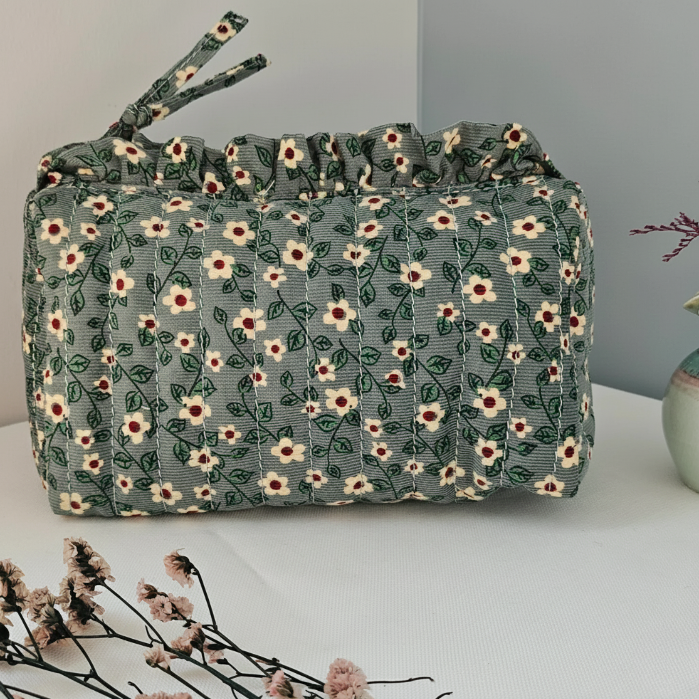 Royal marais – Großhandel Schmink-/Kosmetiktasche – Kosmetiktasche mit Rüschen, 100 % Baumwolle4