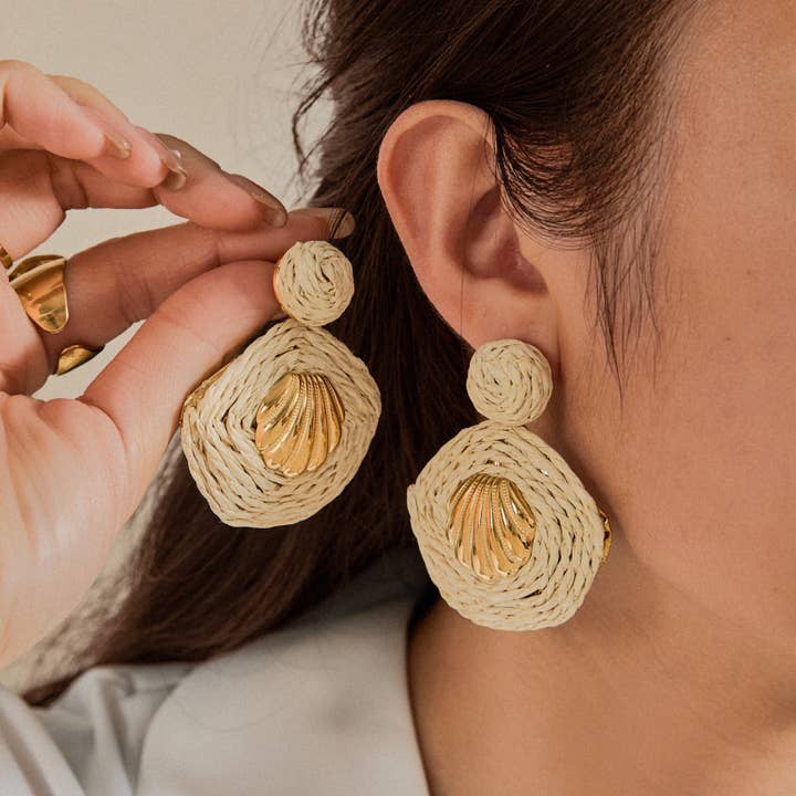 Katia - Dangling earrings for wholesale by Lovelika