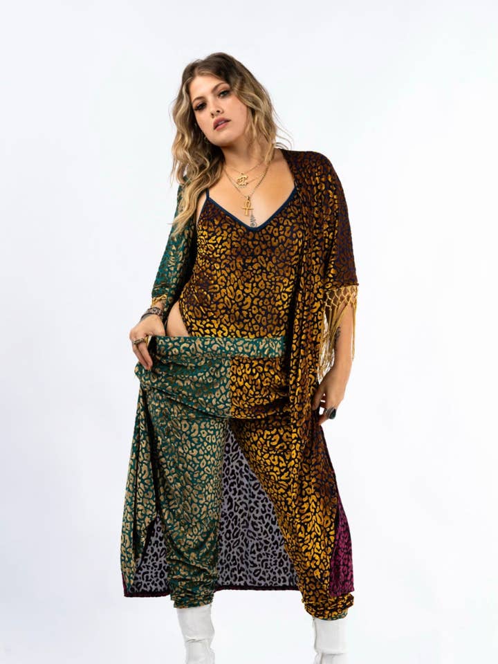 Ensemble Kimono de Festival Super Confortable à Imprimé Animal pour la vente par Radiant Robes