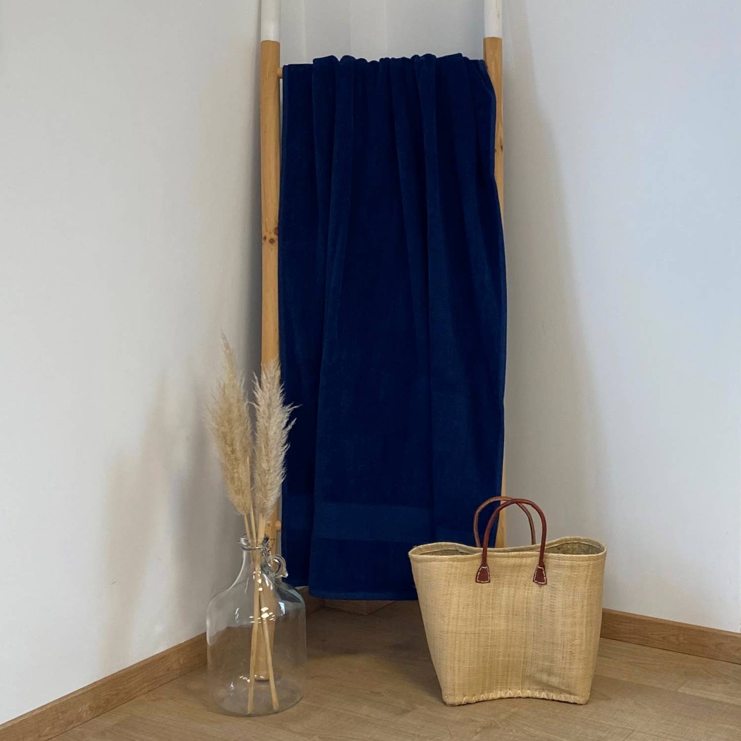 Le comptoir de la plage - Wholesale Bath Towel - Plain velvet bath towel "Classy" 90x180cm 500gm²4