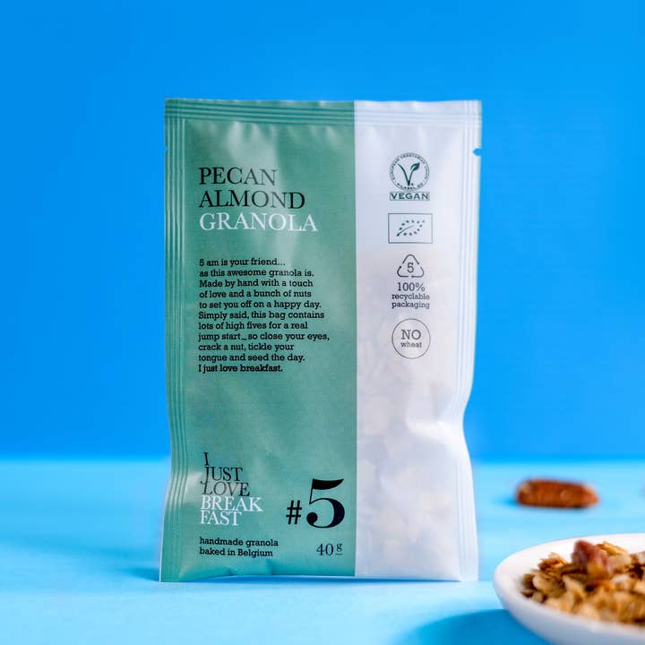 #5 Pecan Amandel Granola 40g voor wholesale door i just love breakfast