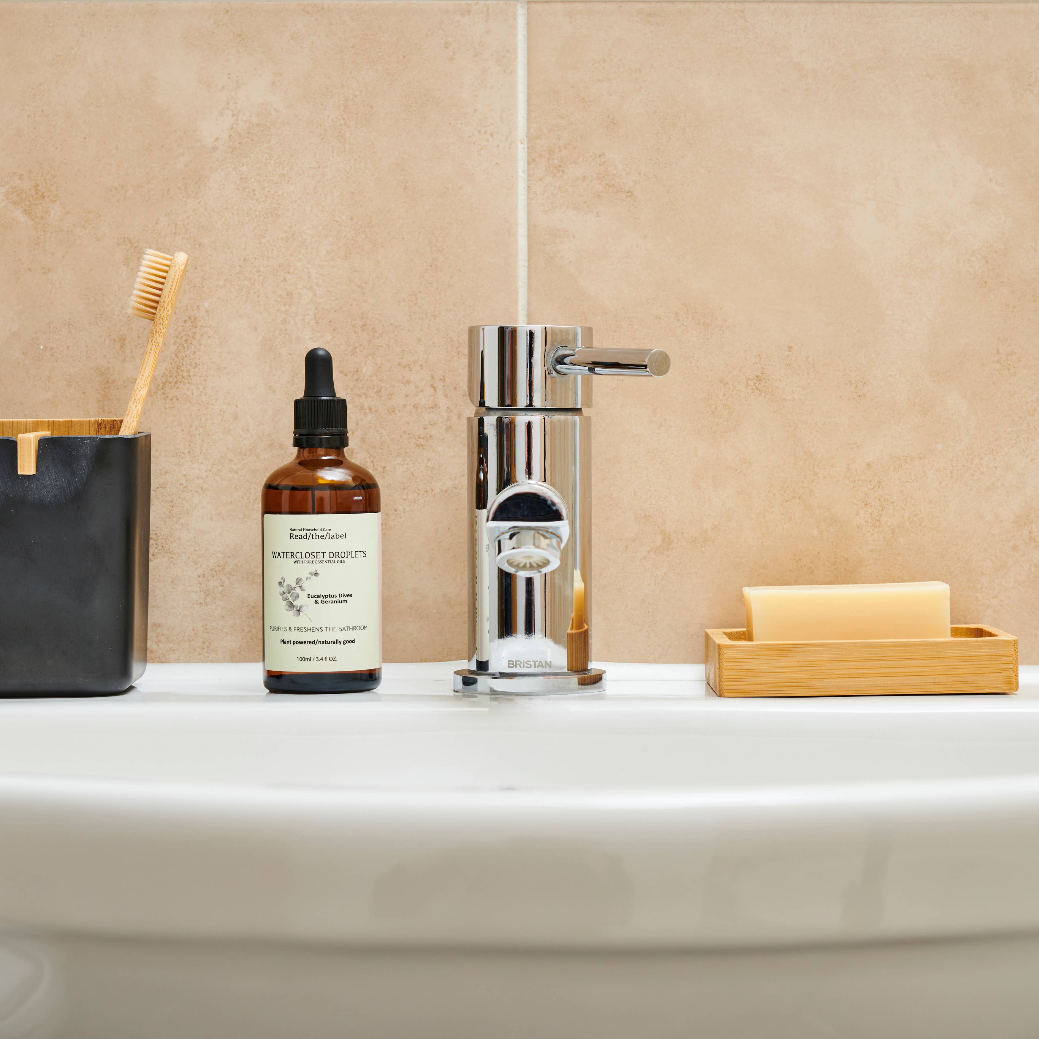 readthelabellondon - Vendita all'ingrosso Spray per il bagno - Gocce per WC con Eucalipto Dives e Geranio 100 ml2