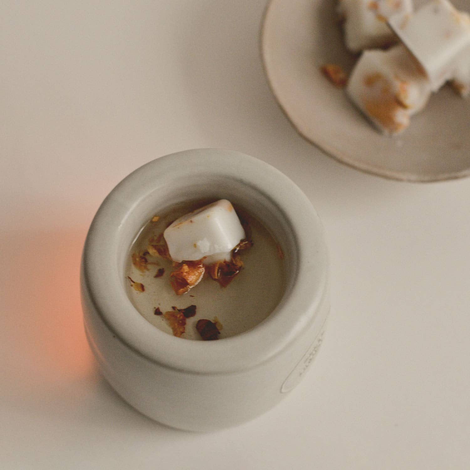 Cedar and Myrrh - Wholesale Wax Melt - Natural Palo Santo Scented Wax Melts | 6 Cubes5