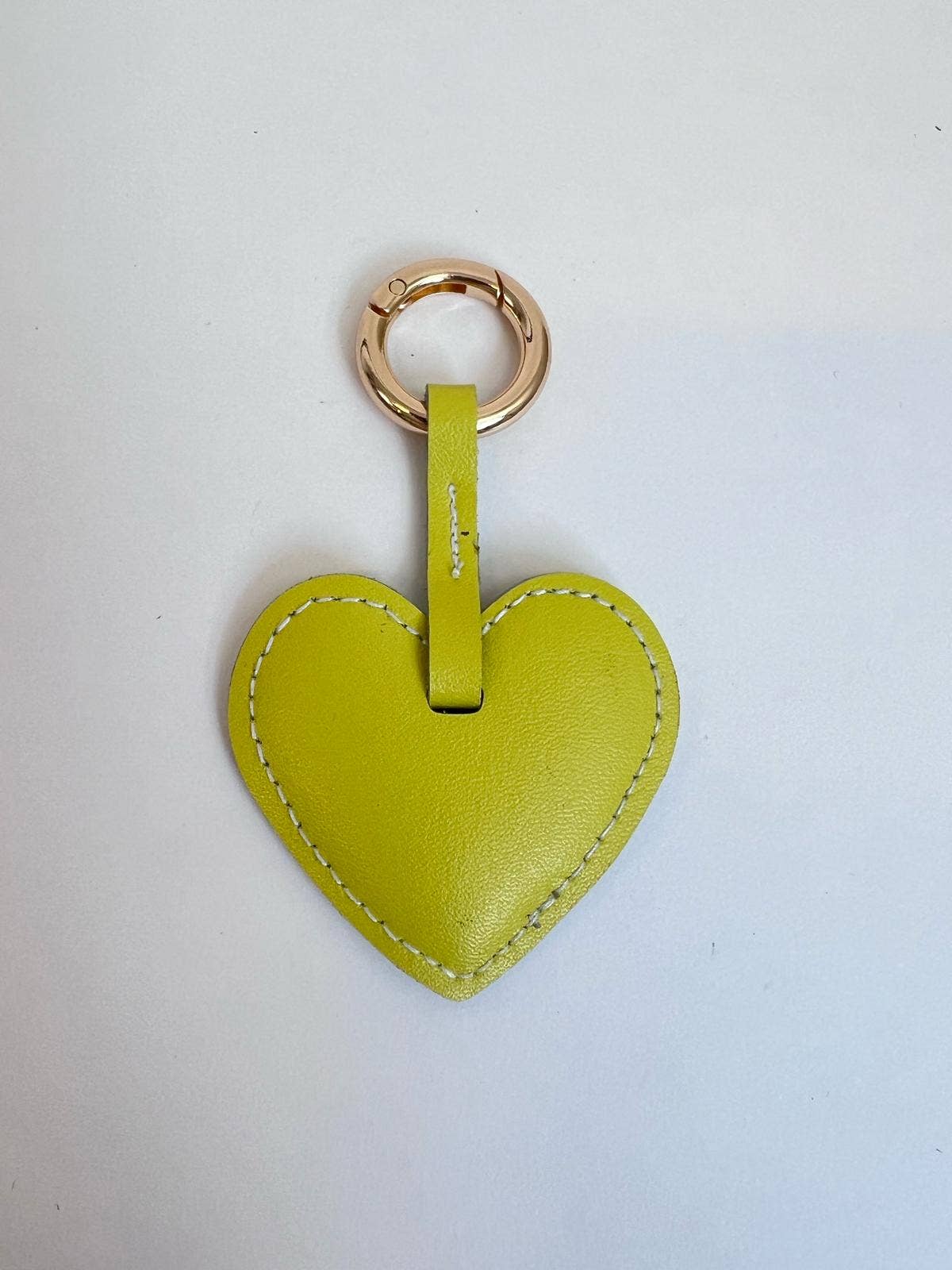 WAUW Fashion - Vendita all'ingrosso Portachiavi - Donna - Simpatico portachiavi a forma di cuore | 100% Pelle | Varianti Multiple1