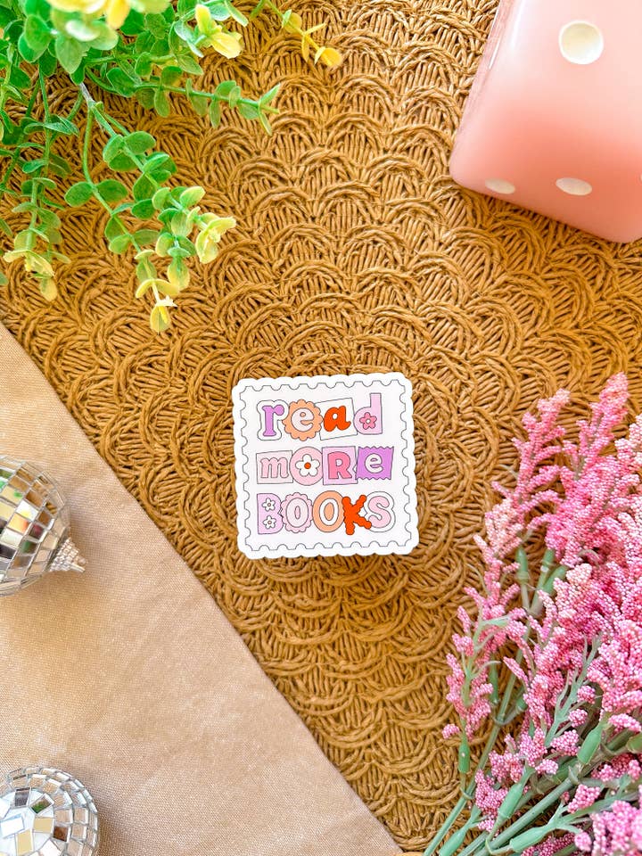 Leggi More Libri Adesivo Vinile per la vendita all'ingrosso da parte di BlushedDesigns Co.