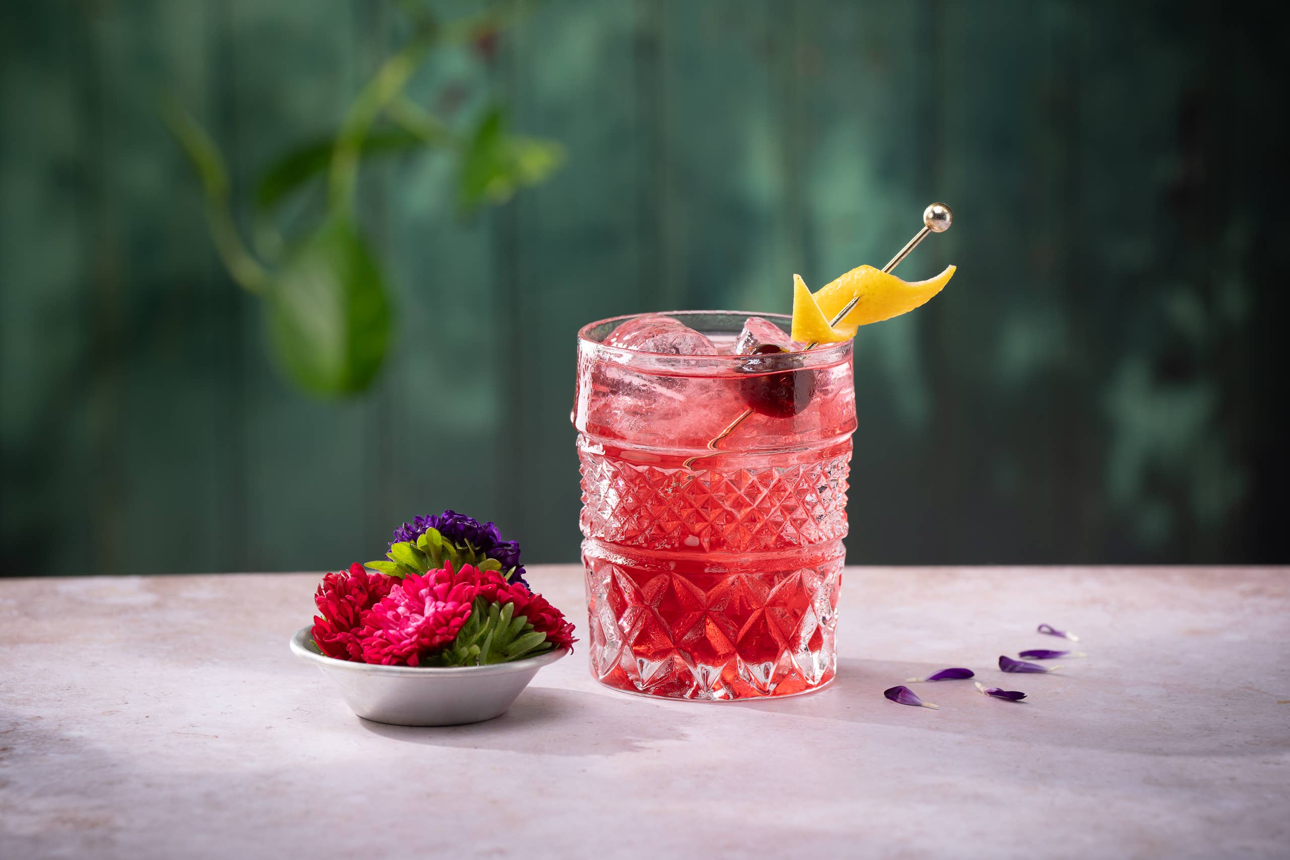 Callwey GmbH - Wholesale Mixology & Beverage - Like a Virgin: The Mocktail Bible (German)4