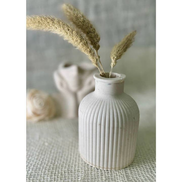 Small Aesthetic Vase for wholesale by Chic Chaos Home