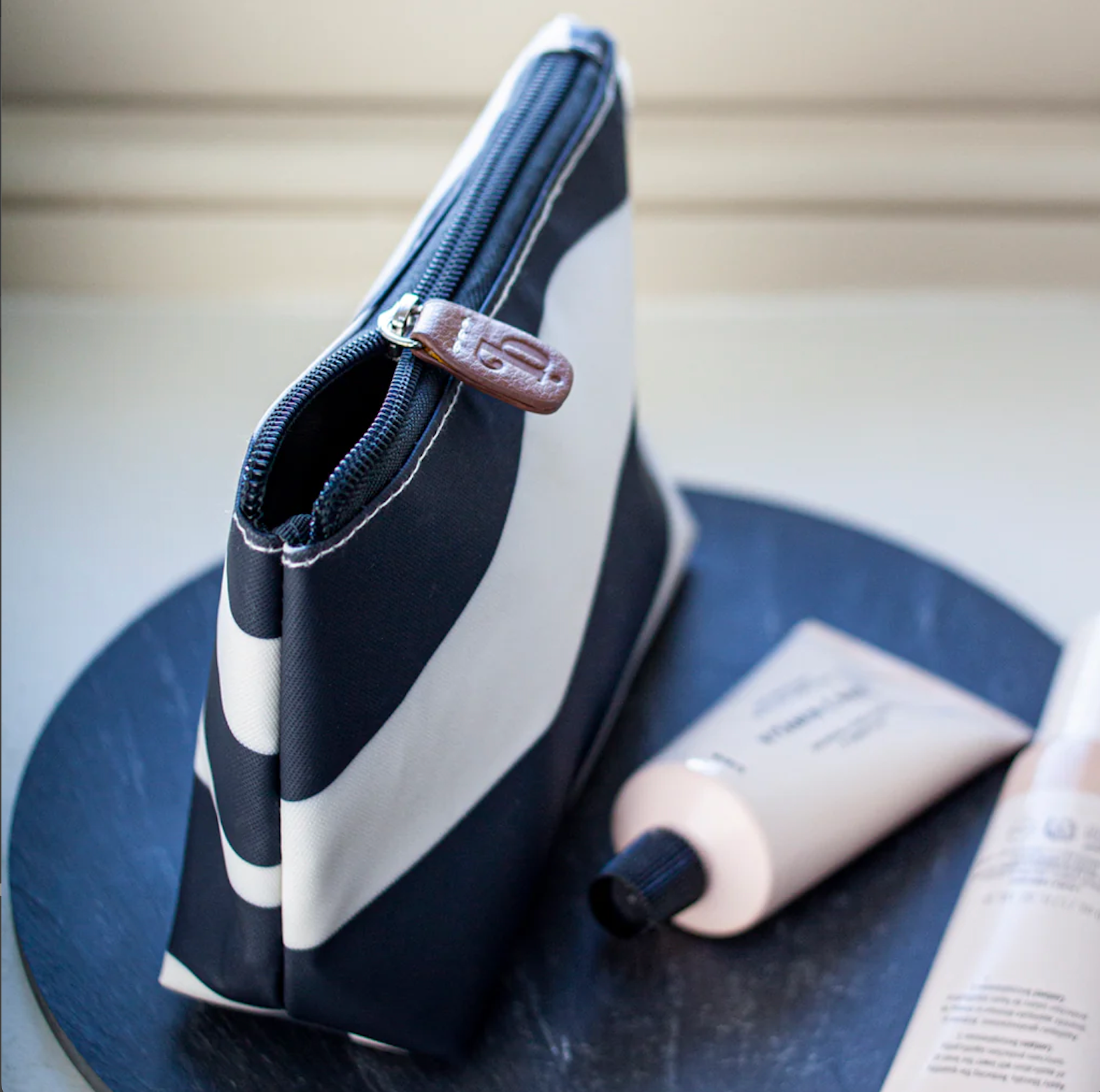 Brownstone London - Venta al por mayor Bolsa para maquillaje - Bolsa de maquillaje Surf1