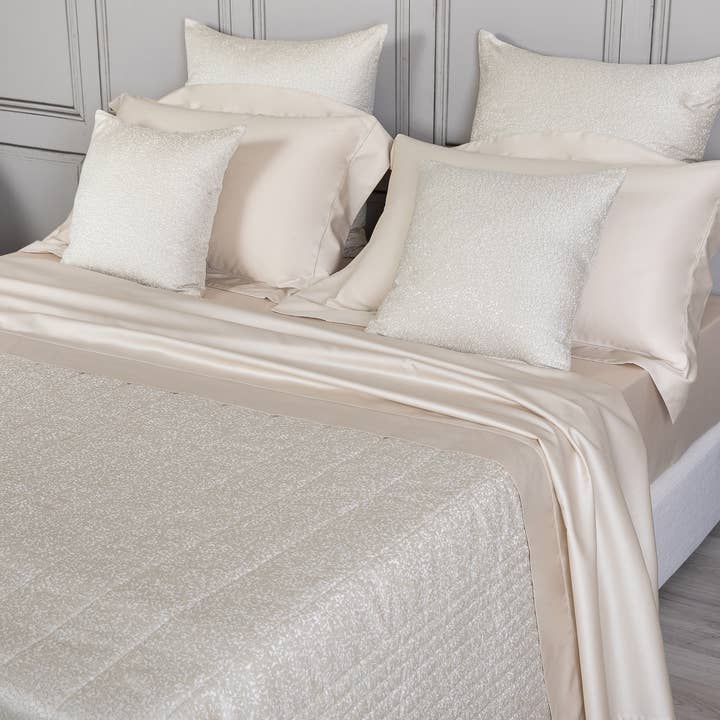 ELEGANCE JACQUARD quilt for wholesale by Ferò Milano