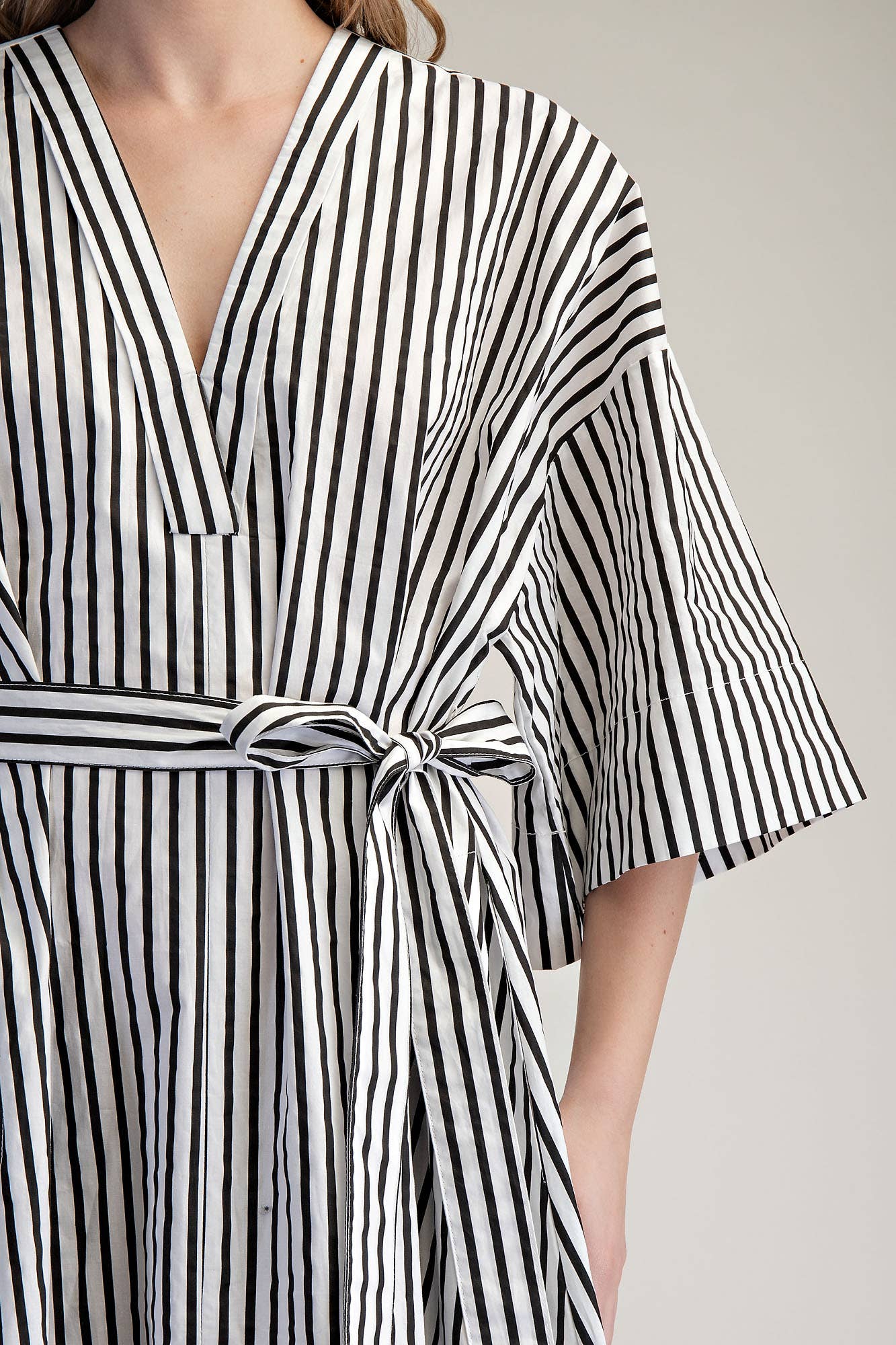 Glam - Wholesale Dress - Women's - Belted Relaxed Stripe Midi Dress19