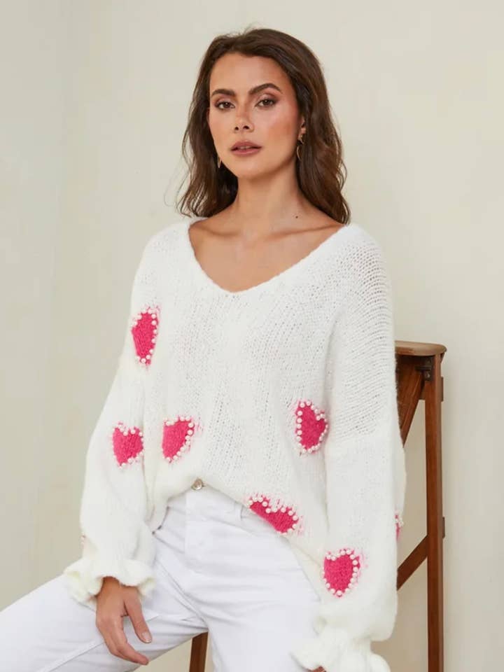 LÉA & LUC - Wholesale Knit Sweater - Women's - Heart pattern sweater with pearl REF. 206091