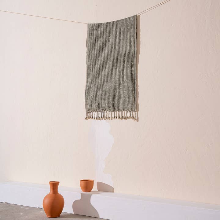 Kikoya - Wholesale Hand Towel - Stonewash Waffle Turkish Hand Towel Farmhouse Home Decor 4