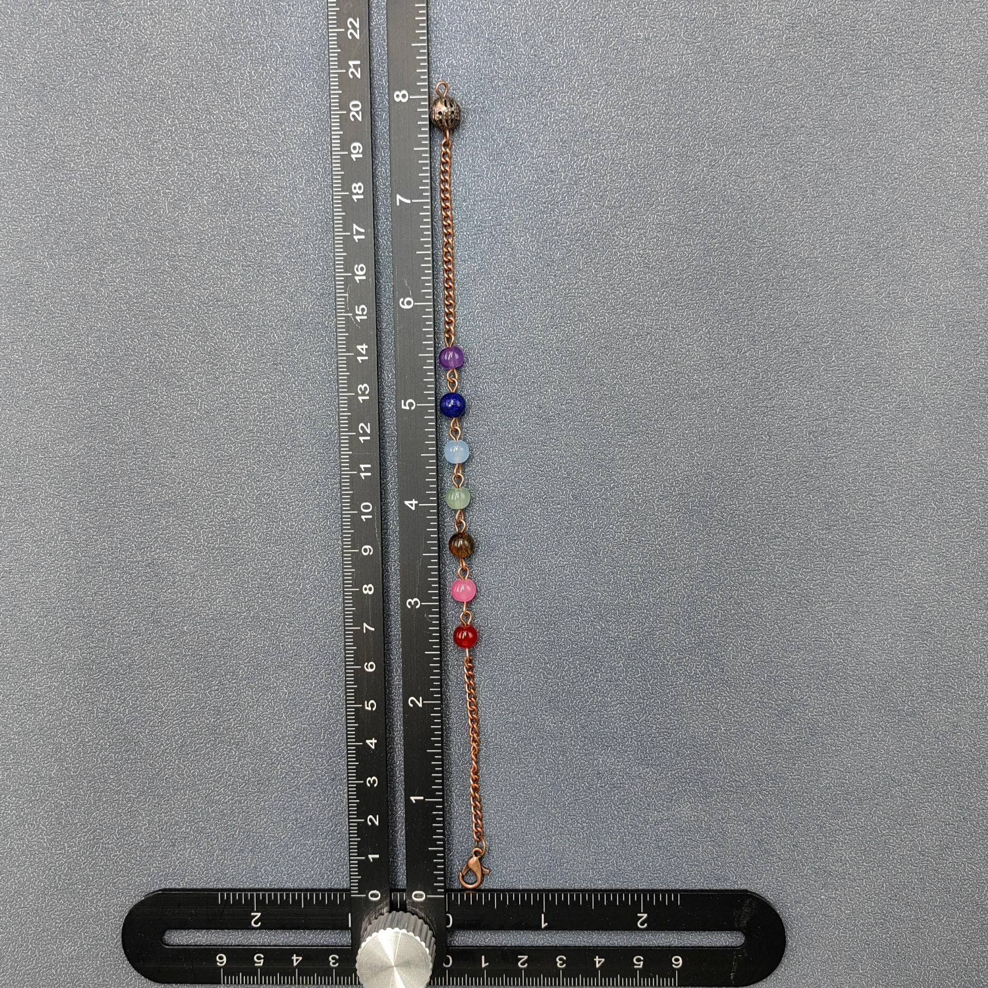 Mio Queena - Wholesale Spiritual Stone/Crystal - Hexagonal Cone Stone Pendulum with Chakra Chain - CS18