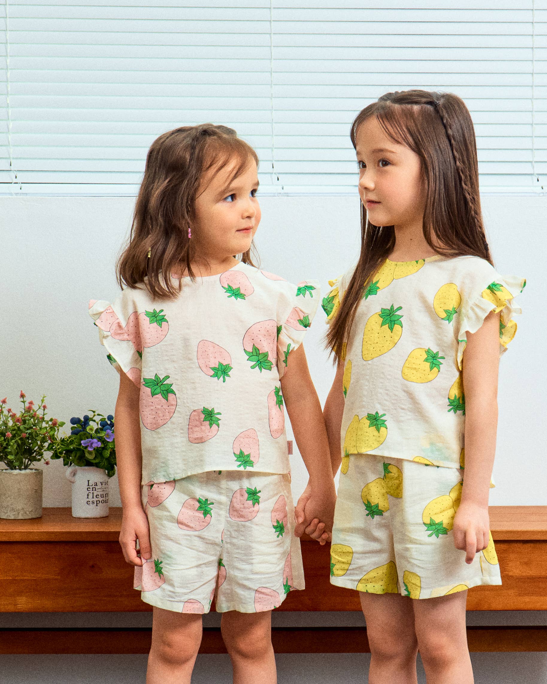 ToTo Heros - Wholesale Top & Short Set - Kids - Strawberry Graphic Print Angel Sleeve Top & Shorts Set4