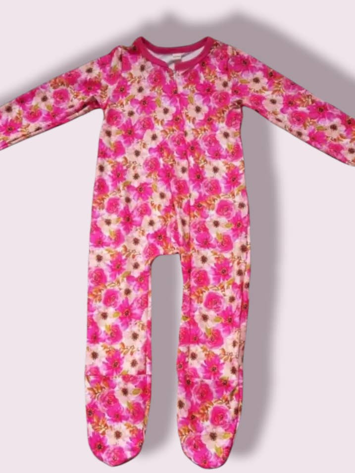 Roze romper met bloemenvoet voor wholesale door AVA Clothing