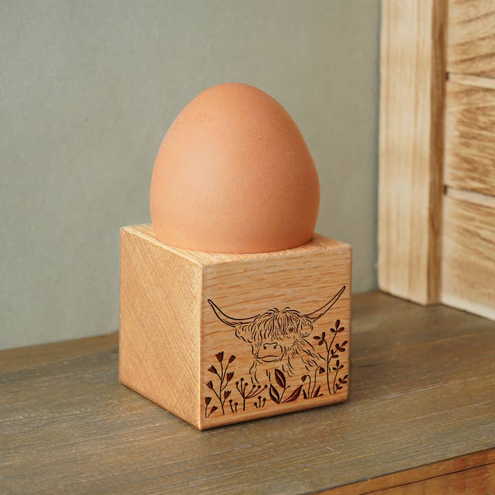 CGB Giftware - Wholesale Egg cup/holder - Bramble Farm 'Highland Cow' Oak Egg Cup In Gift Box