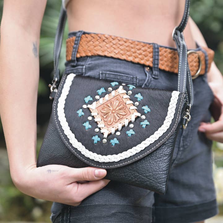 The Design Edge - Wholesale Crossbody bag – Women's - Small Boho Bag with Leather Stitch – Waco (AB84)3