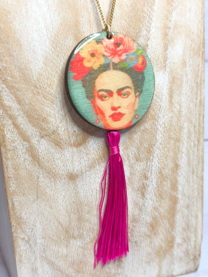 Collana Linea Wood per la vendita all'ingrosso da parte di fimminà sicily boutique