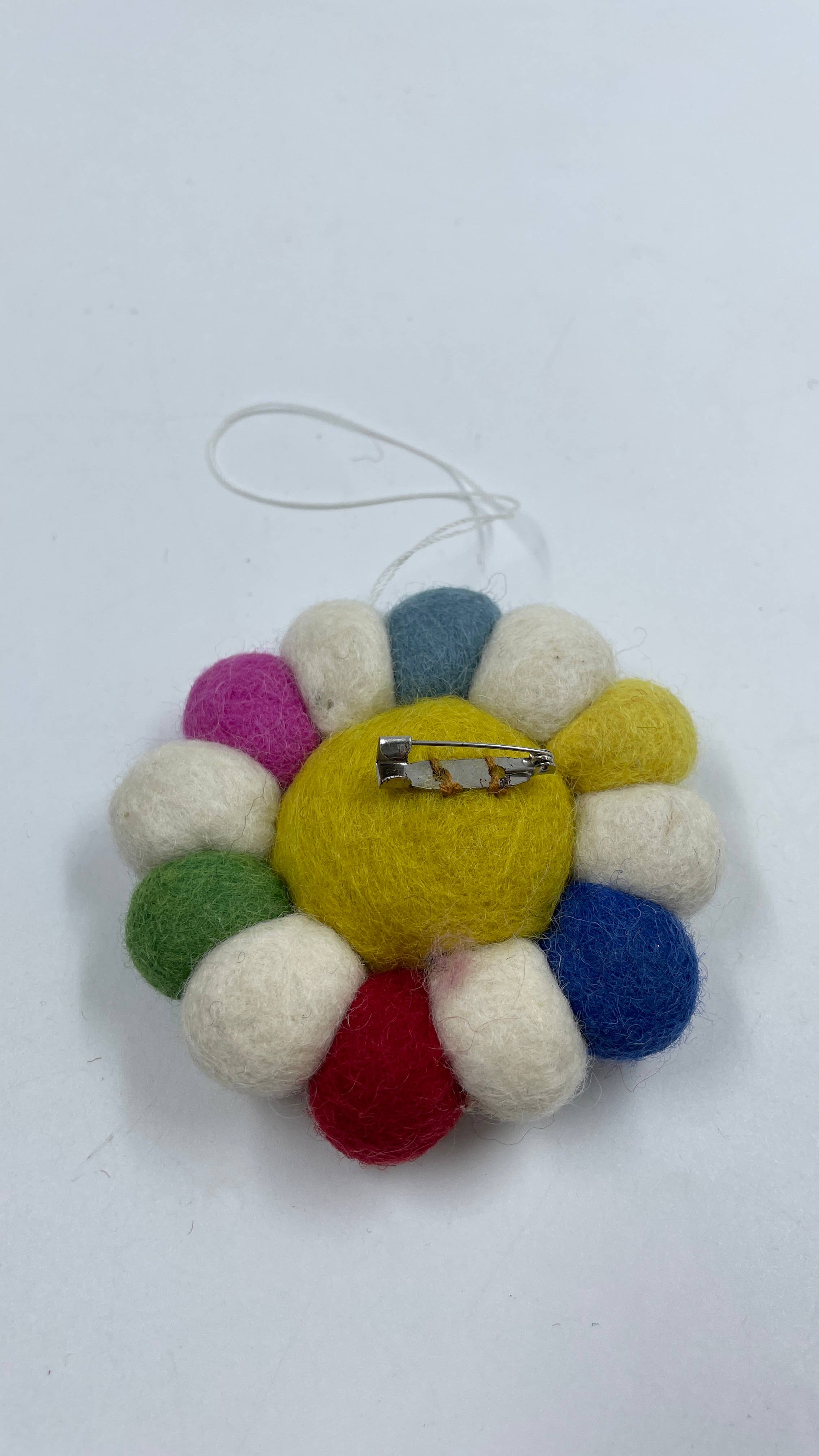 Funky Yak Ltd – wholesale Keychain – Women's – Handmade Cute Felt Sunflower Keyrings with Pin1