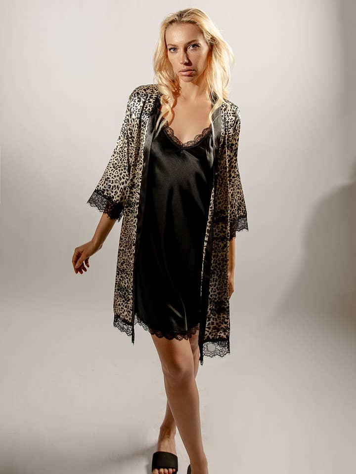 Camisón sedoso negro con bordado de encaje negro para venta al por mayor de KAYAN.L