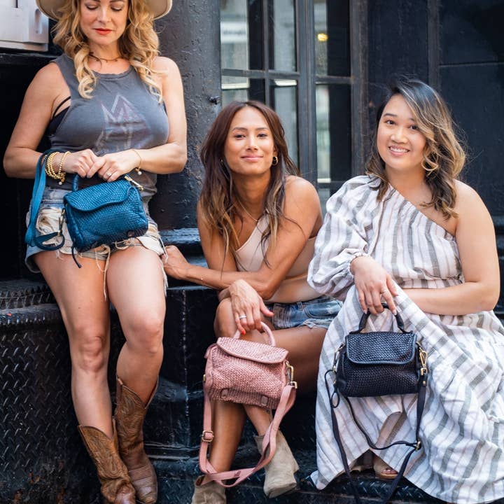 Bolsa Nova Handbags – Großhandel Umhängetasche - Damen – Minibag Lily aus geflochtenem Leder13