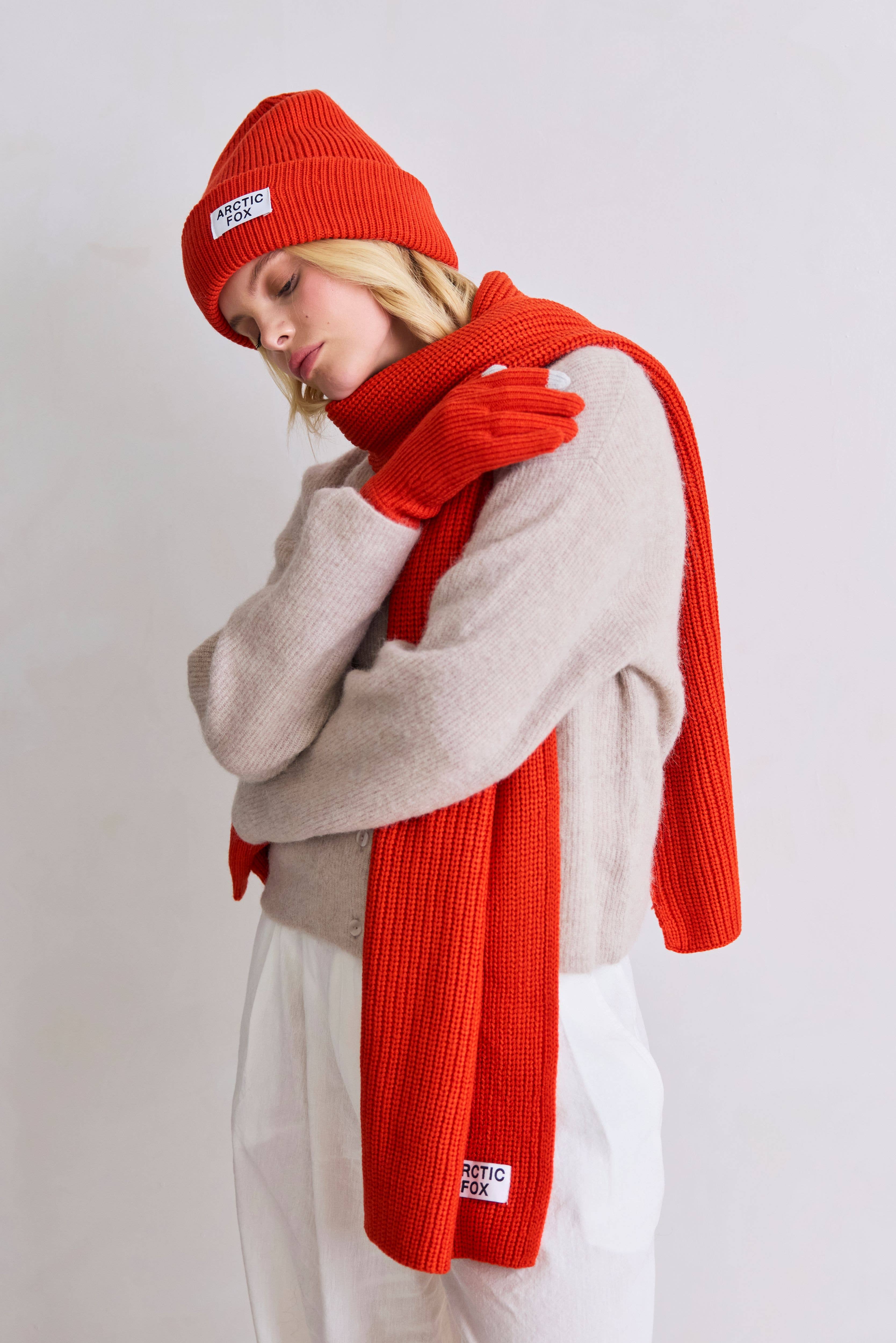 ARCTIC FOX & CO. – wholesale Gloves – Women's – Recycled Bottle Gloves - Sunkissed Coral - AW252