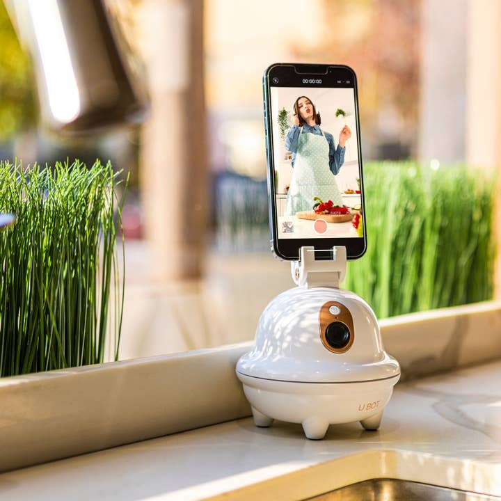 FashionIt – wholesale Stativ för surfplatta – U BOT - Kamerabot med smart ansiktsigenkänning3