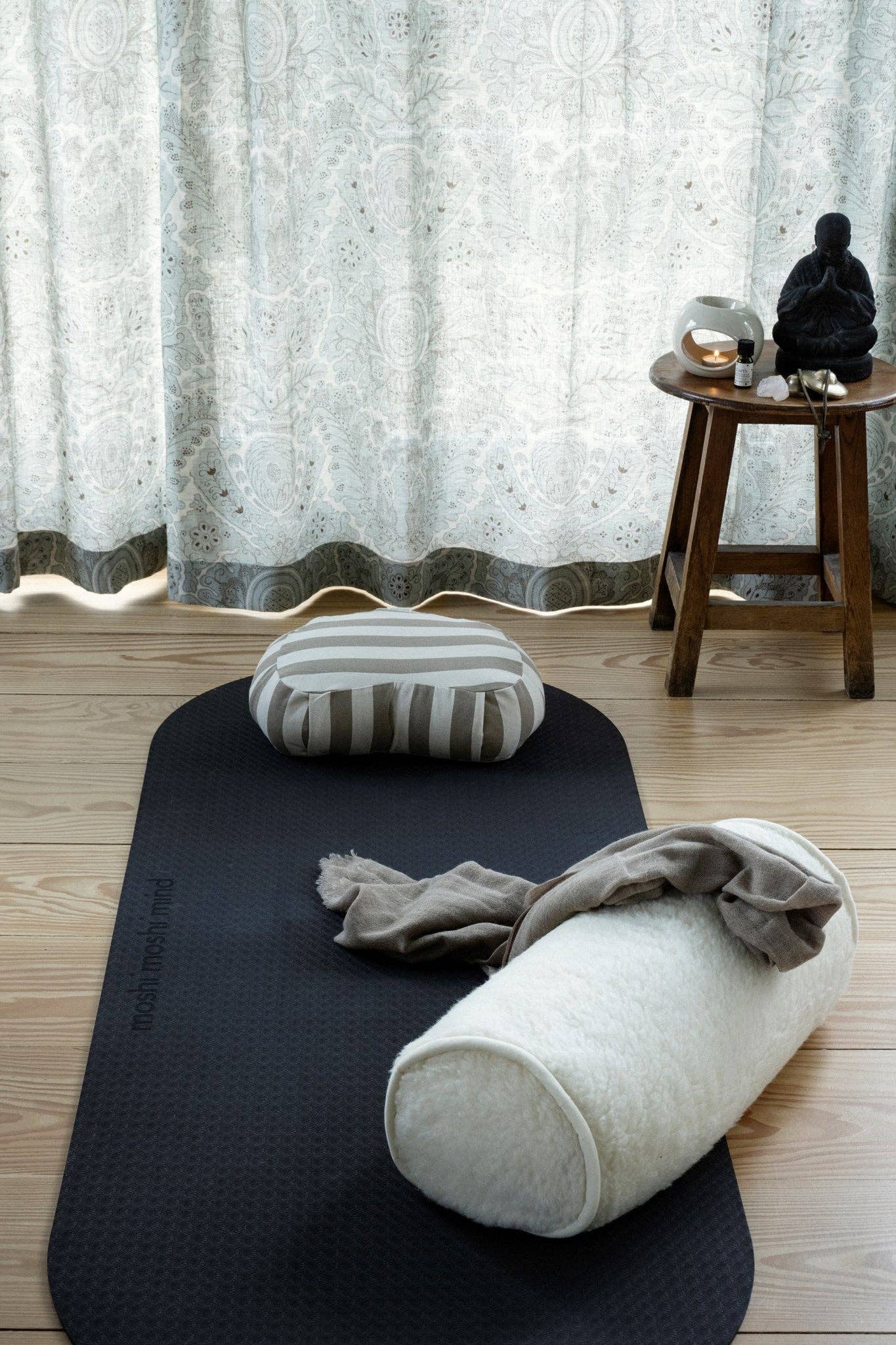 dark brown oval yoga mat for wholesale on Faire4