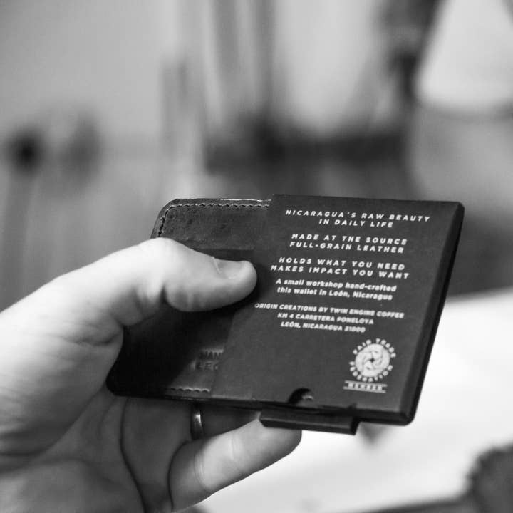 Twin Engine Coffee - Wholesale Pasjeshouder - Uniseks - Kaartenmapje van leer - Electric Black - Artisan Fair Trade6