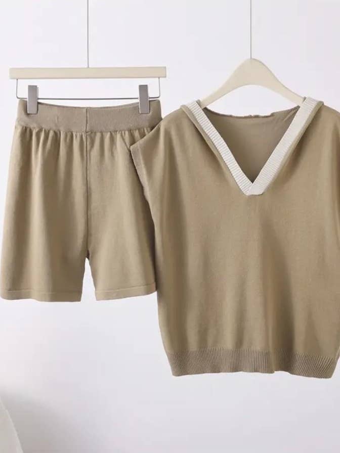 Stickat sommarkortsset med huva
för wholesale av Selfie Couture by Trendology